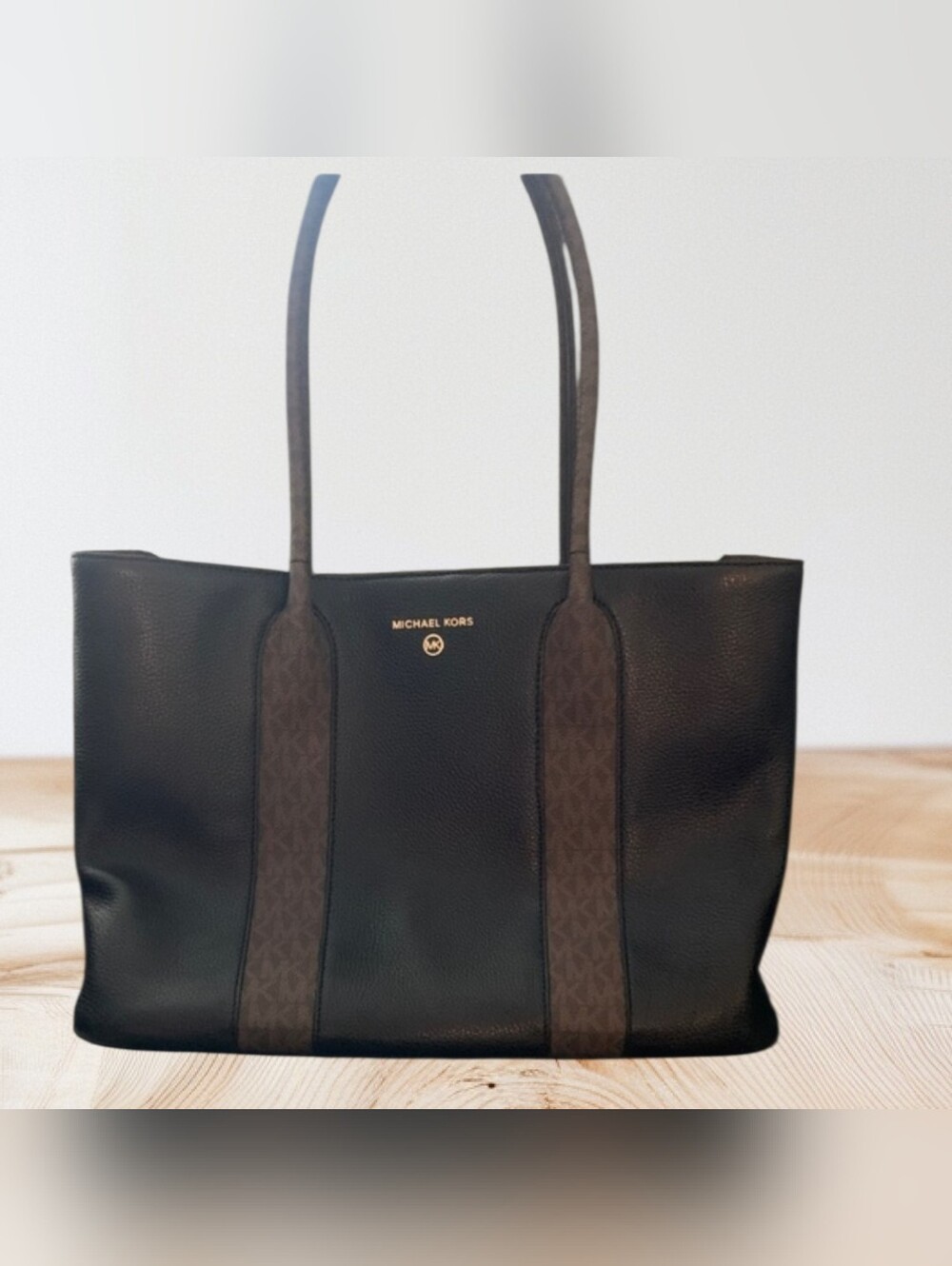 Michael Kors Austin Large Pebbled Leather Satchel- EUC - Picture 12 of 12
